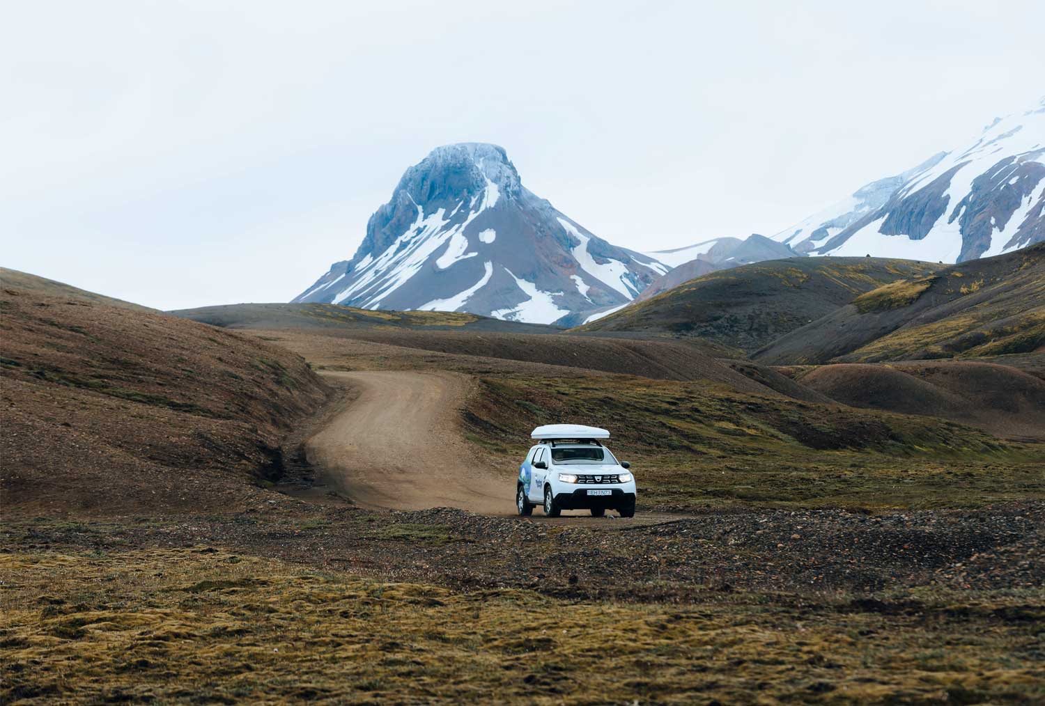Location Campingcars et Vans 4x4 en Islande À Partir de 211€